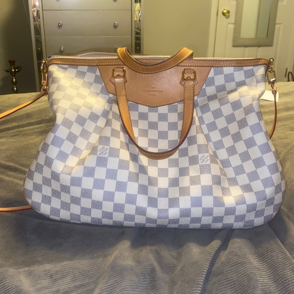 LOUIS VUITTON GM
